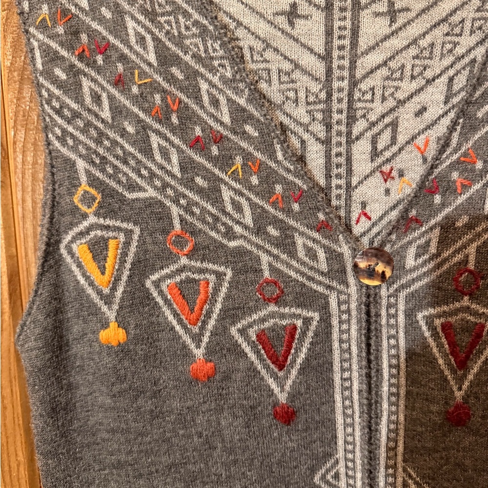 Reversible Geometric Pattern Vest - image 2